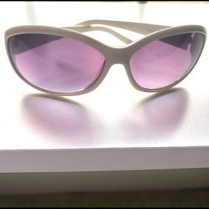 Steve Madden White Sunglasses